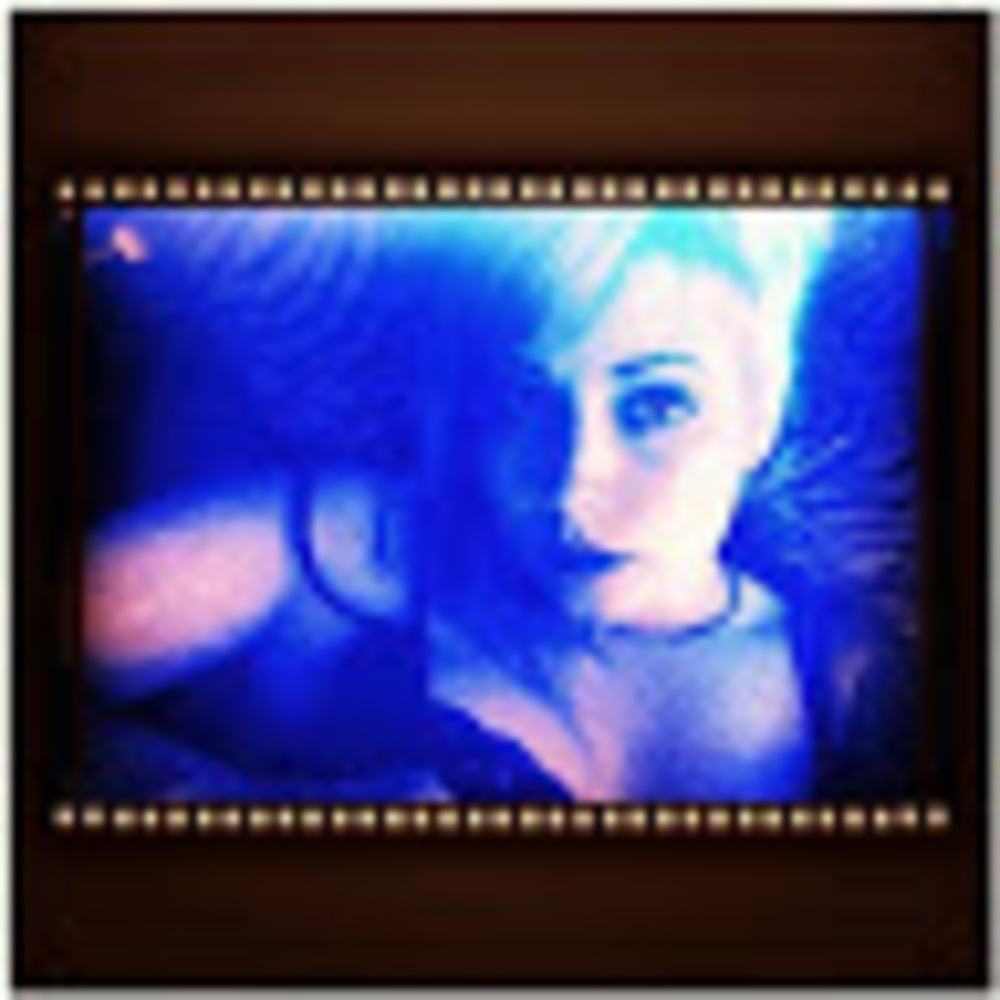 Meet your Posher, Nola